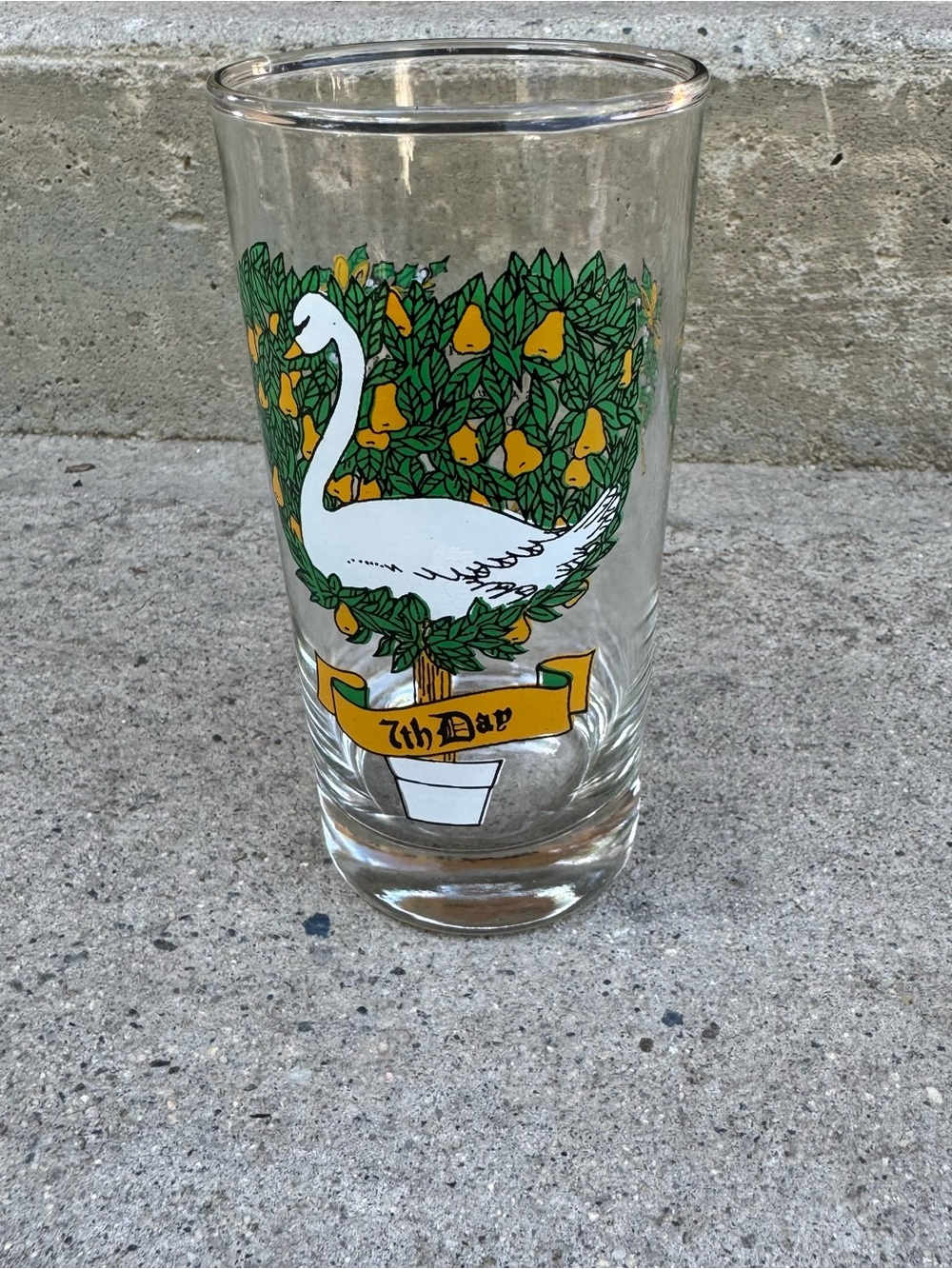 1970s 12 Days of Christmas 7th Day Vintage Glass Tumbler